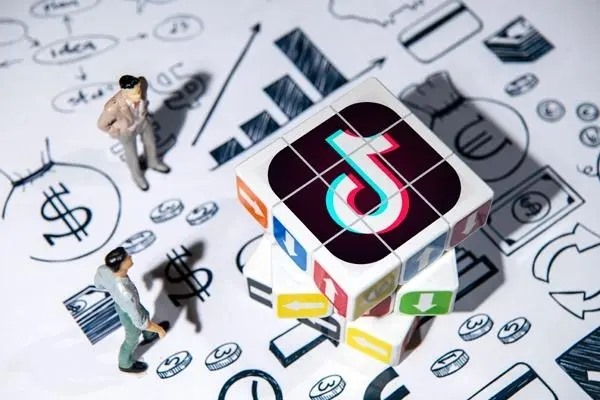 如何通过拍抖音赚钱？